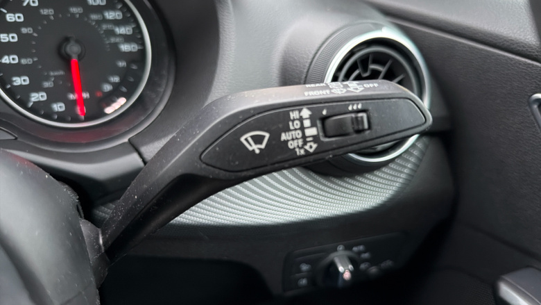 Audi Q2 35 TFSI S Line 5dr Petrol Estate